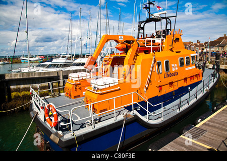 Das Rettungsboot in Yarmouth Hafen auf der Isle Of Wight in England Stockfoto