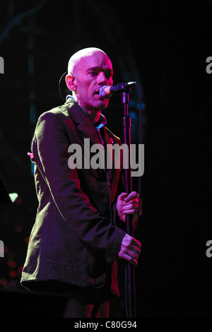 REM auf der Pyramide Bühne beim Glastonbury Festival 2003 Stockfoto