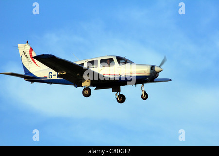 G-BOVK Piper PA-28-161 Warrior 2 Leichtflugzeug G-BOVK Stockfoto