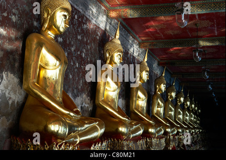 Thailand, Bangkok, Wat Suthat buddhistischer Tempel Stockfoto