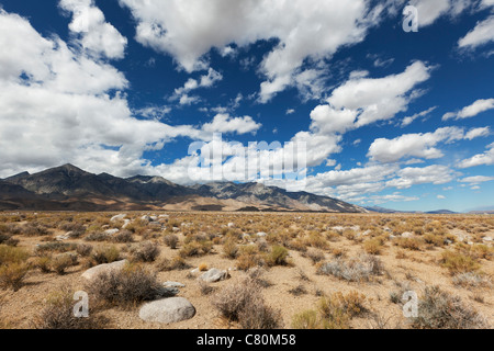 Ausläufern der Sierra Nevada Mountains in Owens Valley (östlichen Kalifornien, USA) Stockfoto