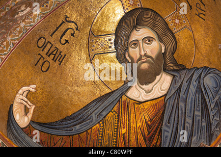 Jesus Christus Mosaik in der Apsis der Kathedrale von Monreale, Monreale, in der Nähe von Palermo, Sizilien, Italien Stockfoto