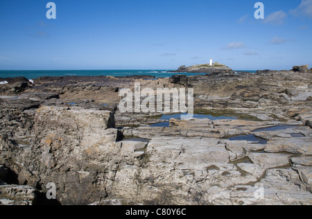 Die felsige Küste bei Godrevy Point, St. Ives Bay, Cornwall, England. Stockfoto