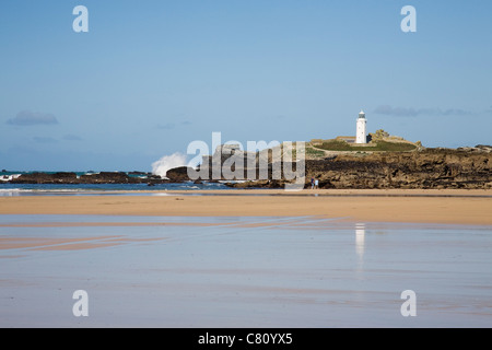 Der Leuchtturm bei Godrevy Point in Bucht von St. Ives, Cornwall, England. Stockfoto