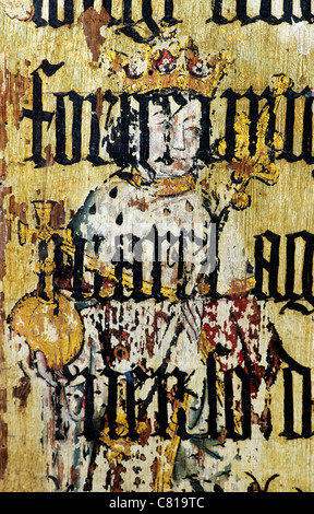 Binham Priory, Norfolk, Lettner. König Henry 6. Aufdruck mit Text von Cranmers Bibel in der Reformationszeit. Krone Stockfoto