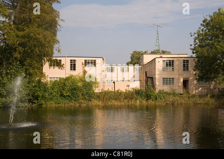 Buckinghamshire England, Bletchley Park, Lake & Block A Stockfoto