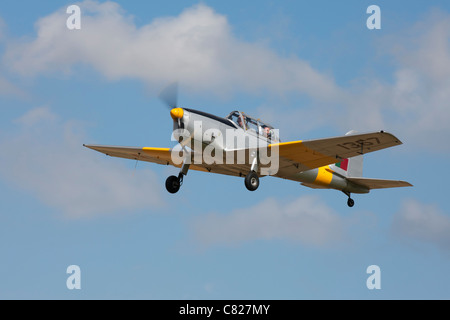 De Havilland (Kanada) DHC-1 Chipmunk 22 G-UANO im Flug Stockfoto