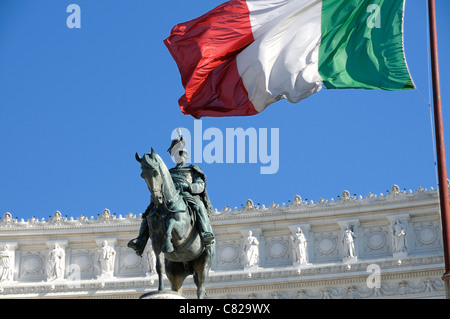 Il Vittoriano, Nahaufnahme von einer der Statuen auf dem Denkmal für Victor Emmanuel II, Rom, Italien, Europa Stockfoto