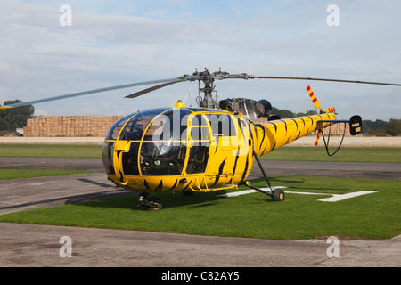 Aerospatiale SA316B Alouette III N9362 am Breighton Flugplatz geparkt Stockfoto