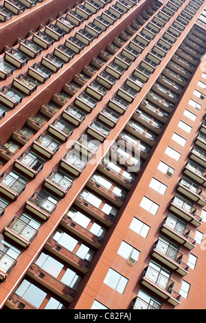 Wand des modernen Wohnung viele Stockwerke hohen Gebäudes Stockfoto