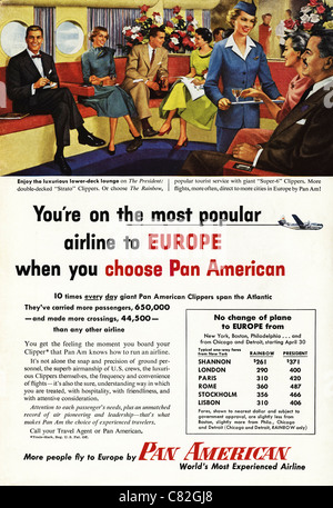 Amerikanischen Magazin Werbung ca. 1954 Werbung PAN AMERICAN AIRLINE Flüge nach Europa Stockfoto