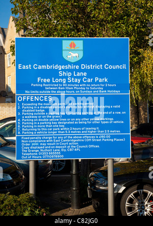 Parkplatz Straftaten melden Sie im Parkhaus im Königreich Stockfoto