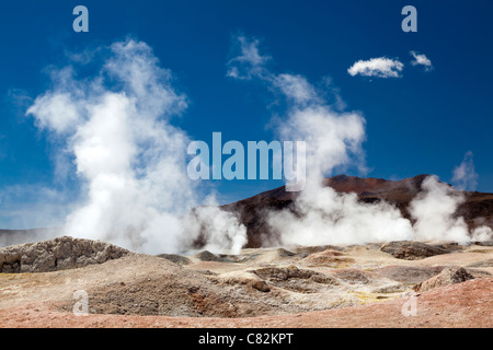 Sol de Manana Geysire (Morgensonne), bolivianischen Altiplano Stockfoto