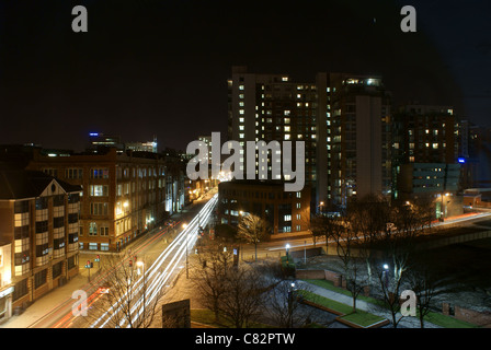 Leeds Stadtbild bei Nacht Stockfoto