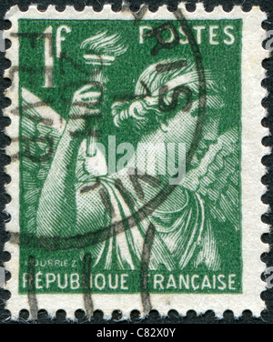 Frankreich - 1939: Eine Briefmarke gedruckt in Frankreich, zeigt die Göttin des Regenbogens Iris Stockfoto