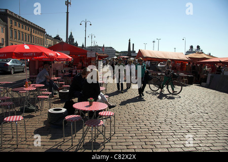 Bürgersteig Café, Marktplatz, Helsinki, Finnland Stockfoto