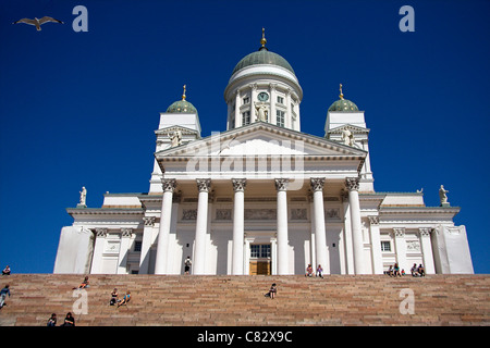 Stufen hinauf zum Dom von Helsinki, Senatsplatz, Helsinki, Finnland Stockfoto