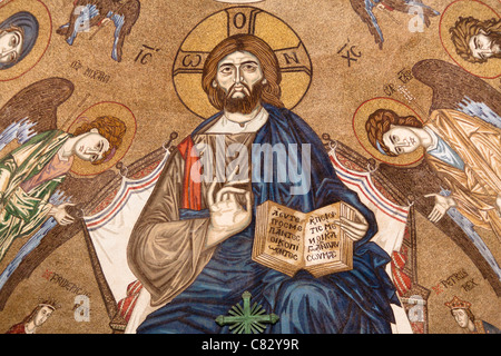 Jesus Christus Mosaik in Messina Dom, Piazza Del Duomo, Messina, Sizilien, Italien Stockfoto