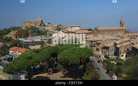 Montalcino-Stadt von der Stadtmauer des Schlosses, Tuscany Stockfoto