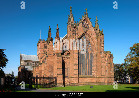 Carlisle Kathedrale gebadet im Sonnenschein, Carlisle, Cumbria Stockfoto