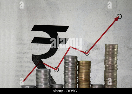 Münze-Stack mit Pfeil, Balkendiagramm Stockfoto
