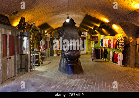 Marktstände im Stall Teil des Camden Market. Stockfoto