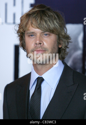 ERIC CHRISTIAN OLSEN DIE SACHE. WELT-PREMIERE. UNIVERSAL CITY LOS ANGELES Kalifornien USA 10. Oktober 2011 Stockfoto