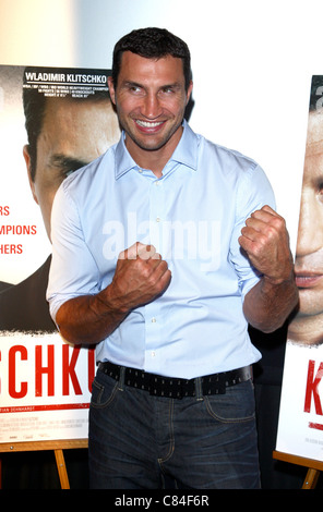 WLADIMIR KLITSCHKO-KLITSCHKO. LOS ANGELES-SPECIAL SCREENING-LOS ANGELES-Kalifornien-USA 27. September 2011 Stockfoto