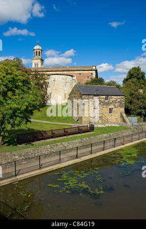 Raindale Mill am Ufer des Flusses Foss im Sommer York North Yorkshire England UK United Kingdom GB Great Britain Stockfoto