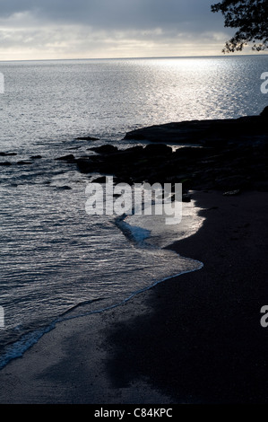 atmosphärische Ansicht von Tor bay, Torbay, Strand, Schönheit, blau, Großbritannien, Ruhe, Felsen, Wolken, bewölkt, Küste, Küste, Küste, Stockfoto