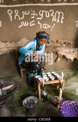 Elk200-1200v Äthiopien, Ankober, Ankober Palace Hotel, Kaffee-Zeremonie Stockfoto