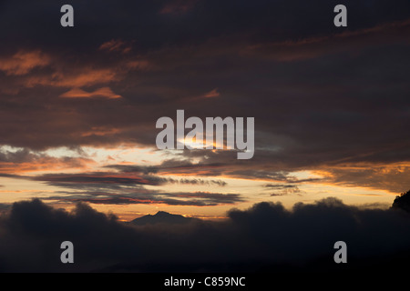 Morgendämmerung am Dochu La pass Stockfoto