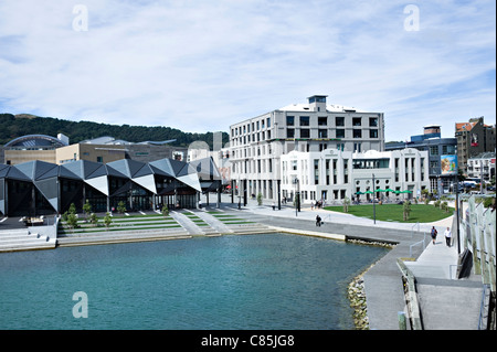 Der Bootsschuppen und Te Raukura Wharewaka Funktion Zentrum an der Waterfront Wellington Nordinsel Neuseeland NZ Stockfoto