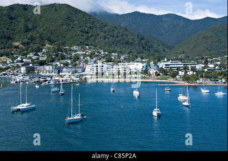 Yachten ankern im Queen Charlotte Sound aus Picton Südinsel Neuseeland NZ Stockfoto