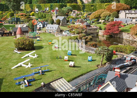 Bekonscot Modelldorf und Bahnhof, Beaconsfield, Buckinghamshire, Großbritannien Stockfoto