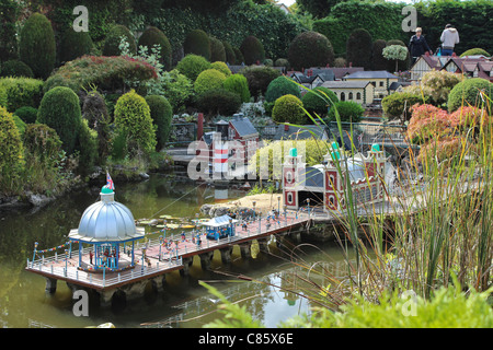 Bekonscot Modelldorf und Bahnhof, Beaconsfield, Buckinghamshire, Großbritannien Stockfoto