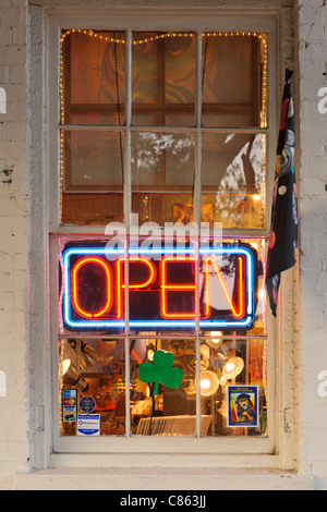 Stadt Markt Galeriefenster Savannah Stockfoto