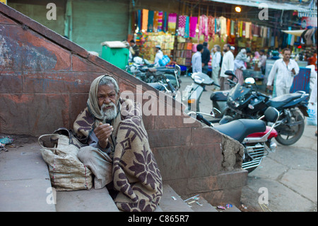 Indische Bettler muslimischen Meena Bazar in Alt-Delhi, Indien Stockfoto