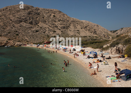 Strände in Stara Baska an der Südküste der Insel Krk, Kroatien. Stockfoto