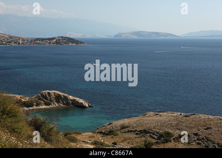 Strände in Stara Baska an der Südküste der Insel Krk, Kroatien. Stockfoto