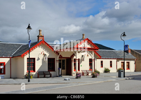 Ehemaliger Bahnhof. Ballater, Royal Deeside, Aberdeenshire, Schottland, Vereinigtes Königreich, Europa. Stockfoto