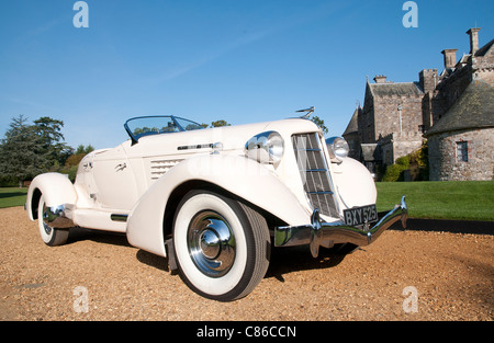 1935-Auburn 851 Speedster außerhalb Palace House, Beaulieu Stockfoto