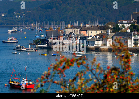 Fluss Dart und dem Royal Dart Yacht Club, Kingswear, Devon, UK, (von Dartmouth gesehen) Stockfoto