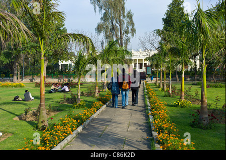 Indische Studenten an der Delhi University in ehemaligen Vizekönigs Residenz, New Delhi, Indien Stockfoto