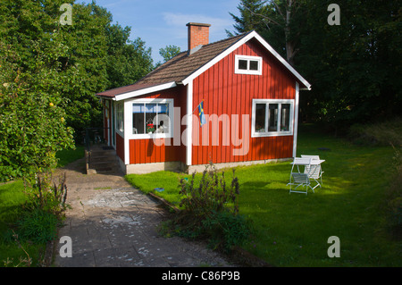 Typisch schwedische Sommer Ferienhaus auf Insel Aspö in Blekinge Grafschaft Schweden Südeuropa Stockfoto