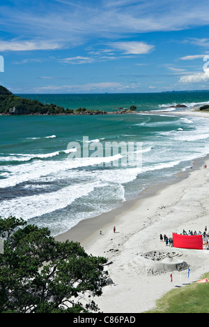 Der schöne Sandstrand von Mount Maunganui und Omanu Strände Bay of Plenty Nordinsel Neuseeland NZ Stockfoto