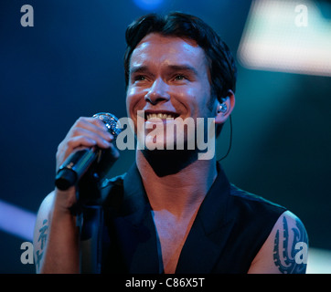 BELFAST, Vereinigtes Königreich - 25 Mai: Stephen Gately führt mit Boyzone in der Odyssey Arena, Belfast Stockfoto