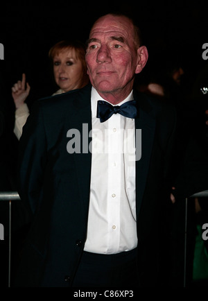 Pete Postlethwaite besucht die UK Premiere von schließen den Ring BELFAST, Vereinigtes Königreich - 13. Dezember 2007 Stockfoto