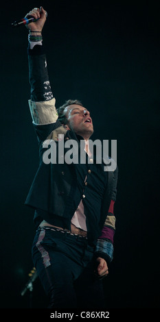 BELFAST, Vereinigtes Königreich - 19 Dezember: Chris Martin von Coldplay führt auf Odyssey Arena am 19. Dezember 2008 in Belfast, Nordirland Stockfoto