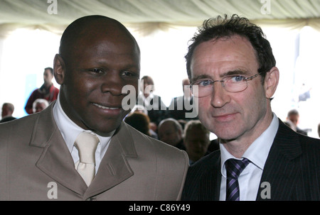 Chris Eubank und Martin O'Neill George Best Airport umbenennen Zeremonie, Belfast City Airport, Belfast, Nordirland. Stockfoto